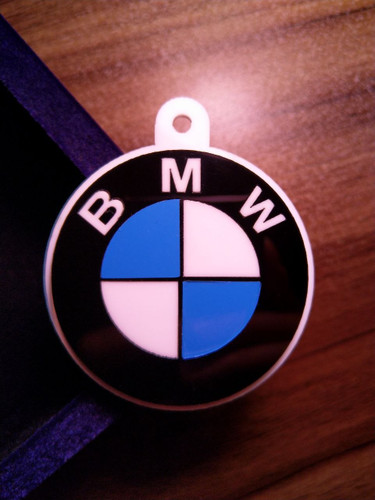 سرکلیدی لوکس بی ام و (BMW) - طراحی اختصاصی هایکا کارشاپ